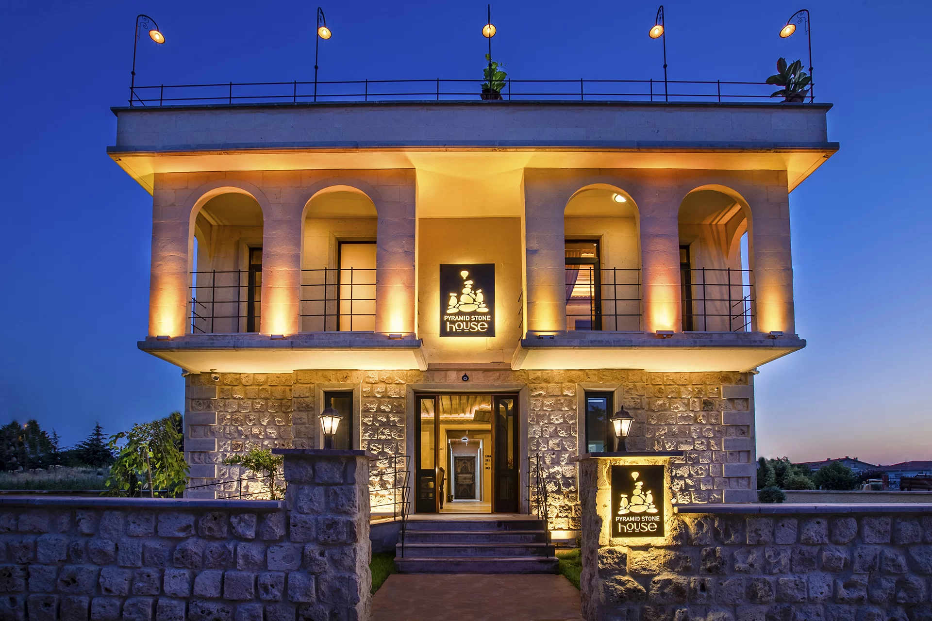 Cappadocia Pyramid Stone House Hotel