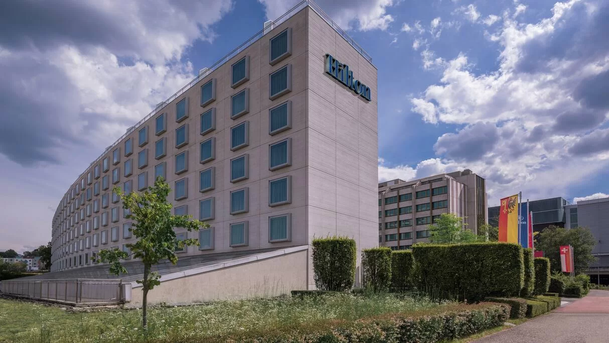 Hilton Genevva Hotel and Conference Centre İsviçre